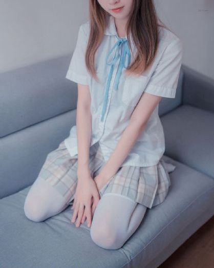 我吃哺乳老师的奶水_DVD日本电影免费